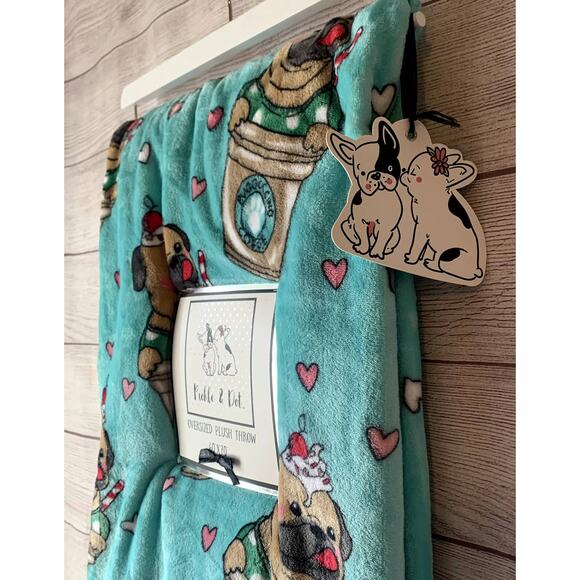 Pickle & Dot Mint Green Pug Dog Throw Blanket Cappuccino Coffee Cup Plush 60x70" - Picture 13 of 16